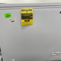 MAGIC CHEF HMCF7W4 7.0 cu. ft. Chest Freezer