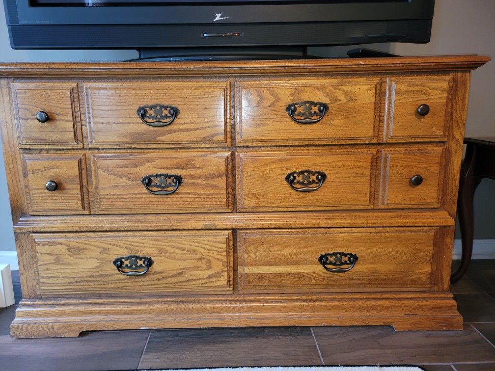 6 Drawer Dresser