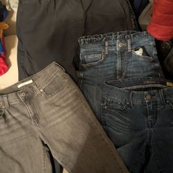 Lot Of Jeans 