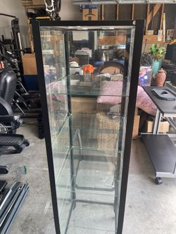 Glass Table And Display Detolf