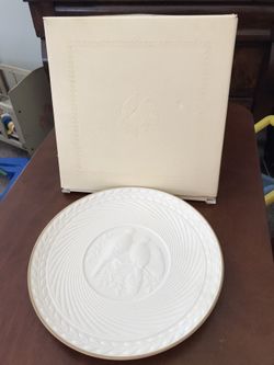 Avon Classic Wedding Plate and original box