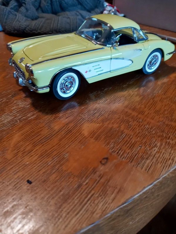 DANBURY MINT. 1958 CORVETTE