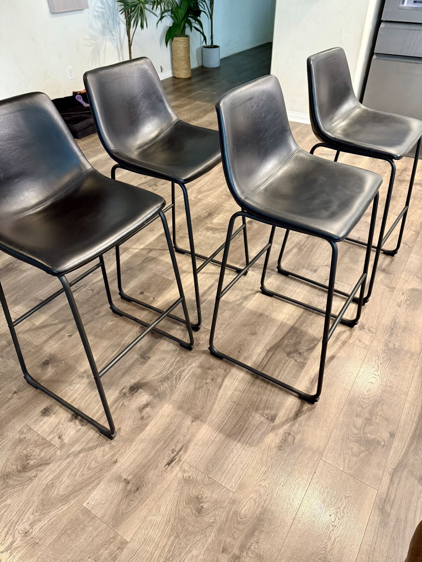 Set of 4 IKEA Bar Stools – Counter Height Kitchen Chairs – $100 (North Fontana)