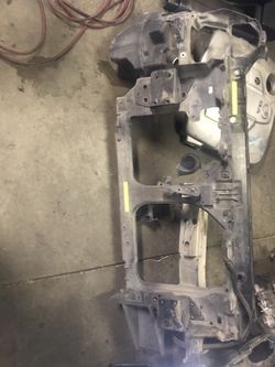 G35 coupe 2003-2005 radiator support