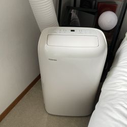 Toshiba Portable Air conditioner 