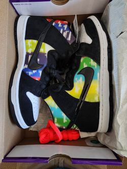 Nike Dunk SB High TV Signal