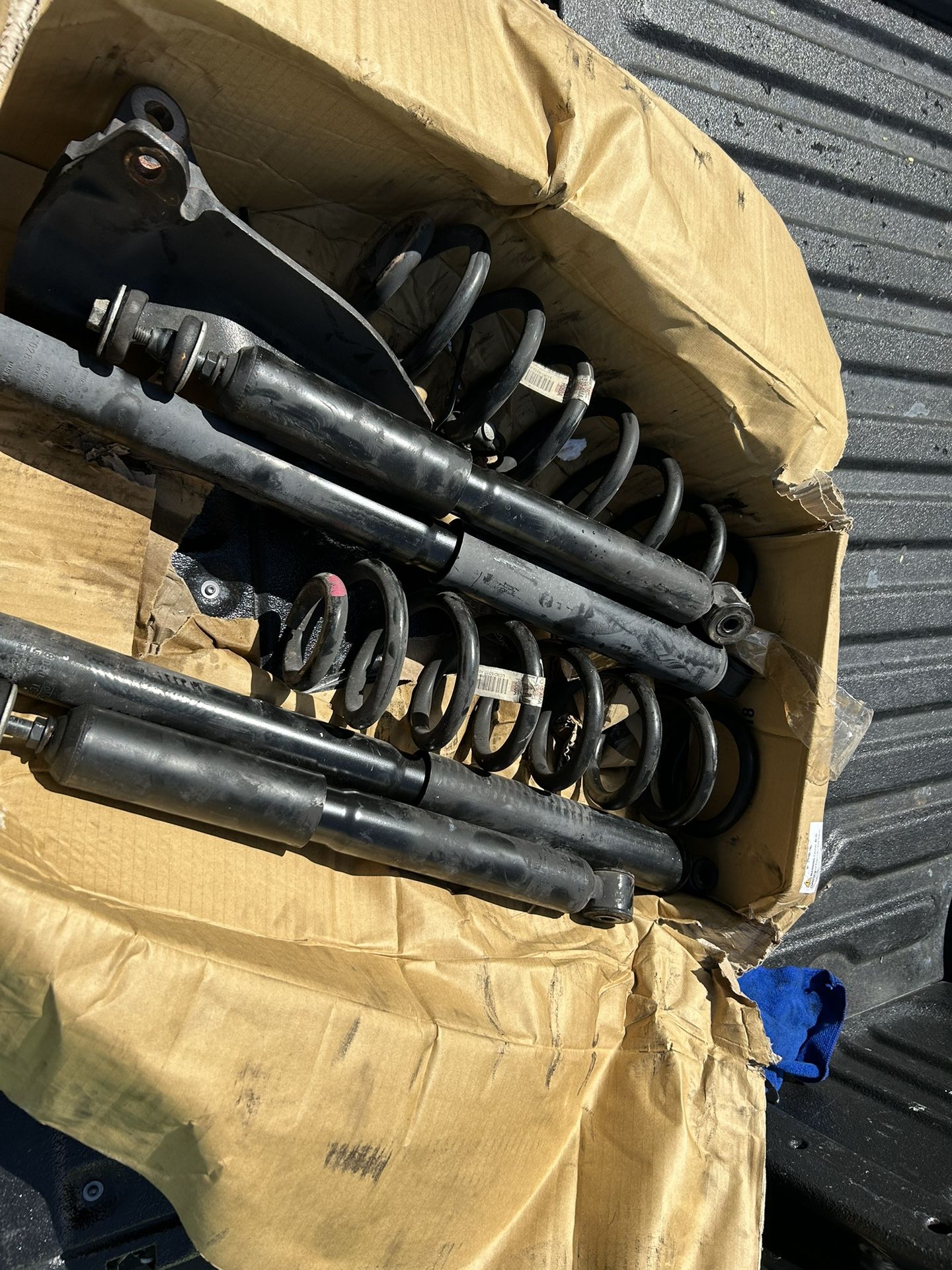 Ford F250 Shocks Struts OEM Parts