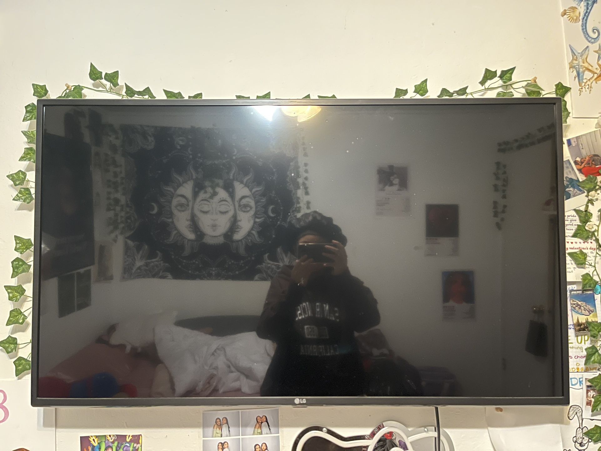 LG Tv for sale :)