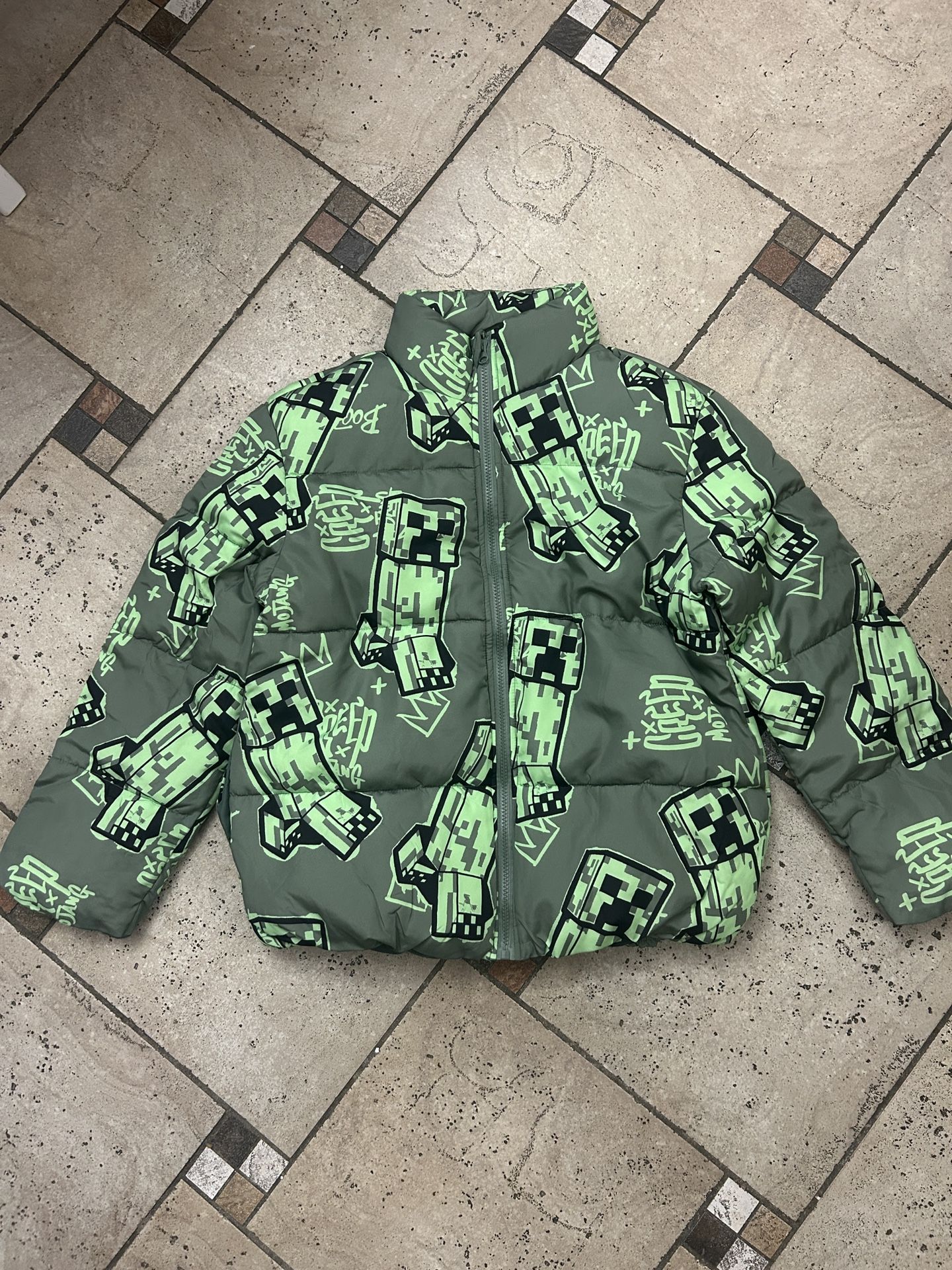 NWT Minecraft boys puffer jacket size XL 14/16