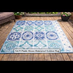 7x5 ft waterproof plastic woven reversible blue/ White tile bohemian outdoor rug