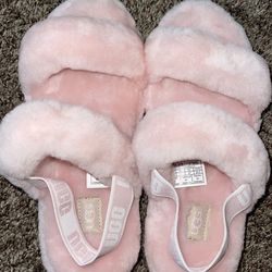 Pink UGG Slide/Slipper, Never Worn