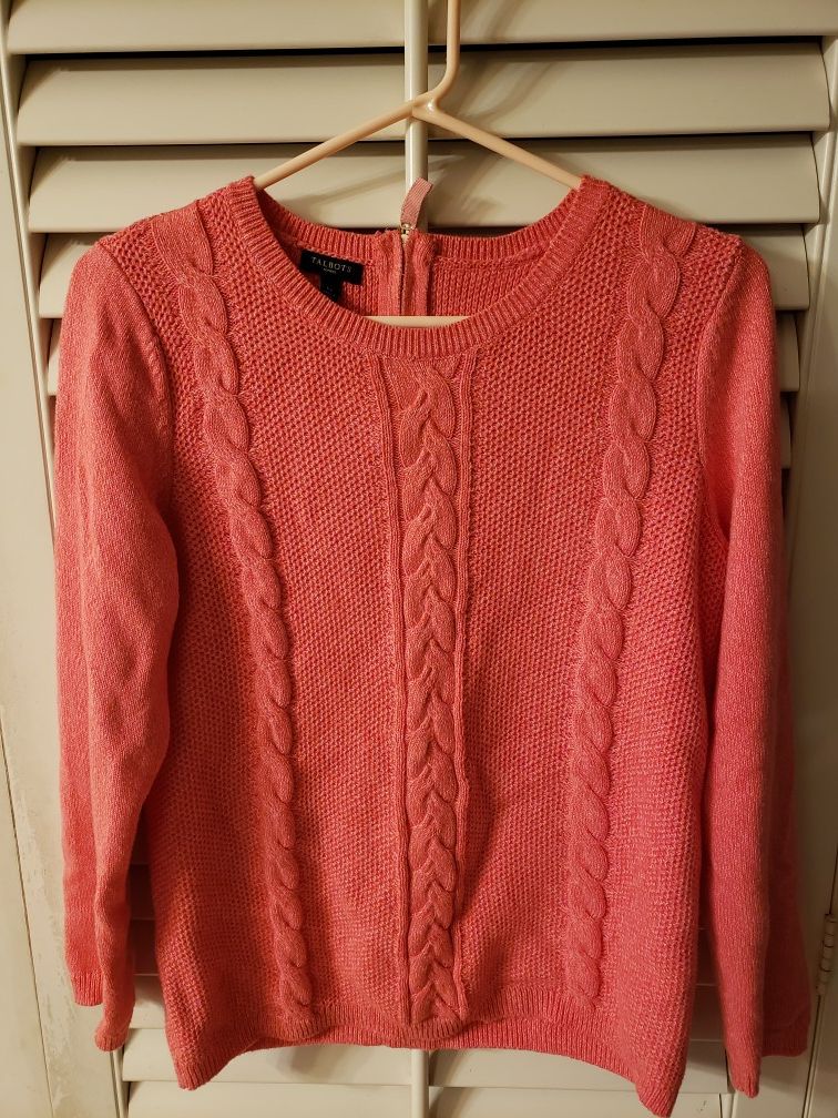 Womans sweater size petite large