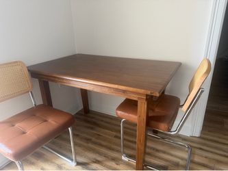 Table and 2 chairs