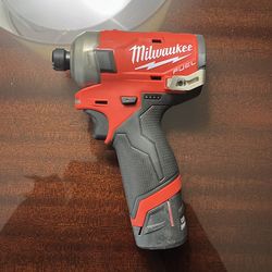 M12 Milwaukee Fuel Surge Impact