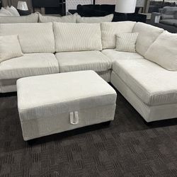 Comfy Cream Sectional W/ Storage Ottoman 