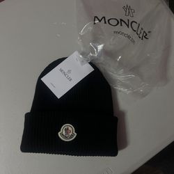 moncler hat
