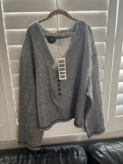 Gray crop top