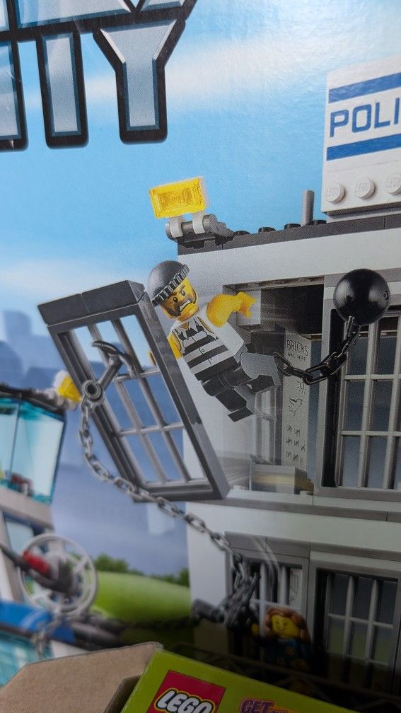 Lego City Police Station Plus Scooby Doo Set Bundle