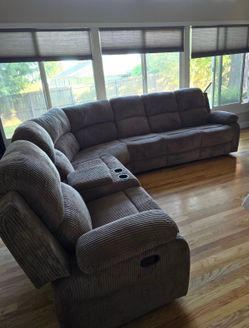 Gray microfiber fully reclining sectional couch