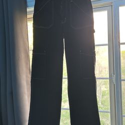 Women’s black cargo jeans