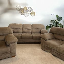 3-Piece Sofa Set / Couch Living Room Set - Excellent Condition!