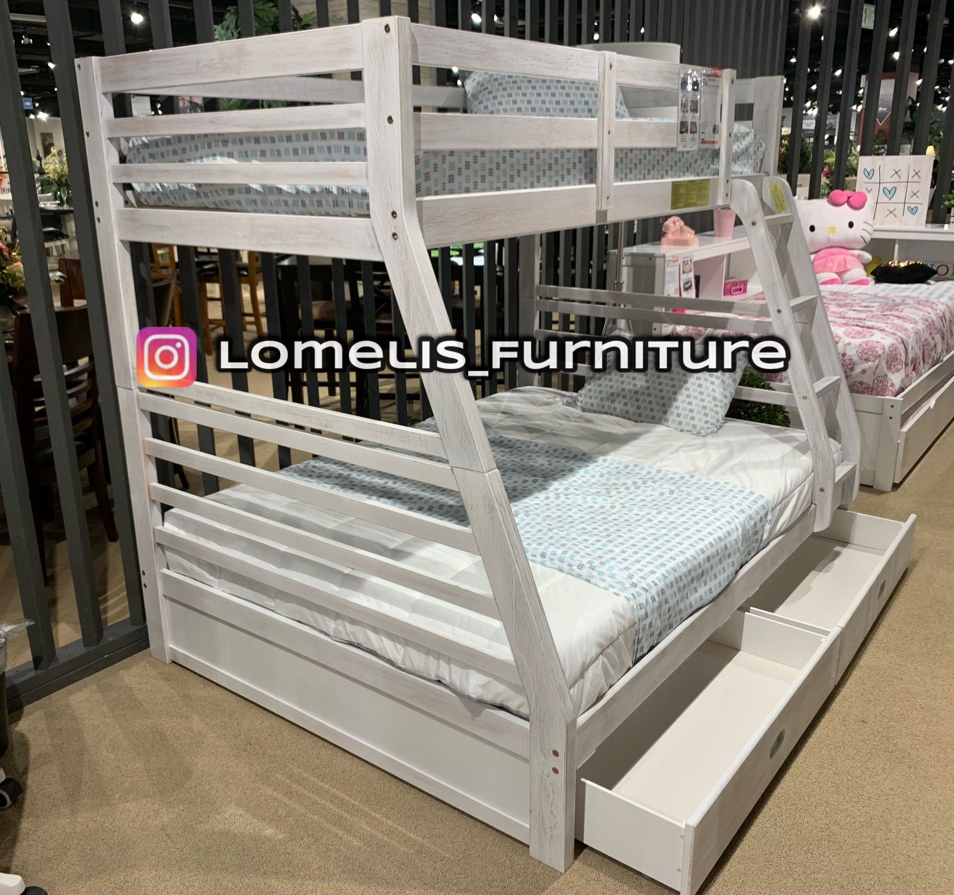 Twin/Full Brush White Bunk bed w. Drawers & Orthopedic Mattresses Included