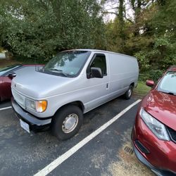 2002 Ford E-150