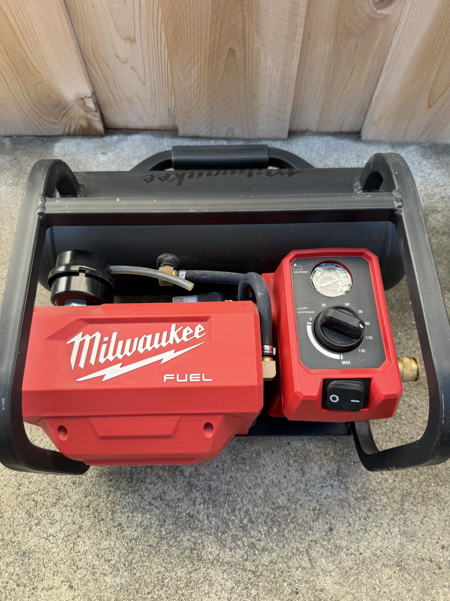 Milwaukee Fuel Air Compressor