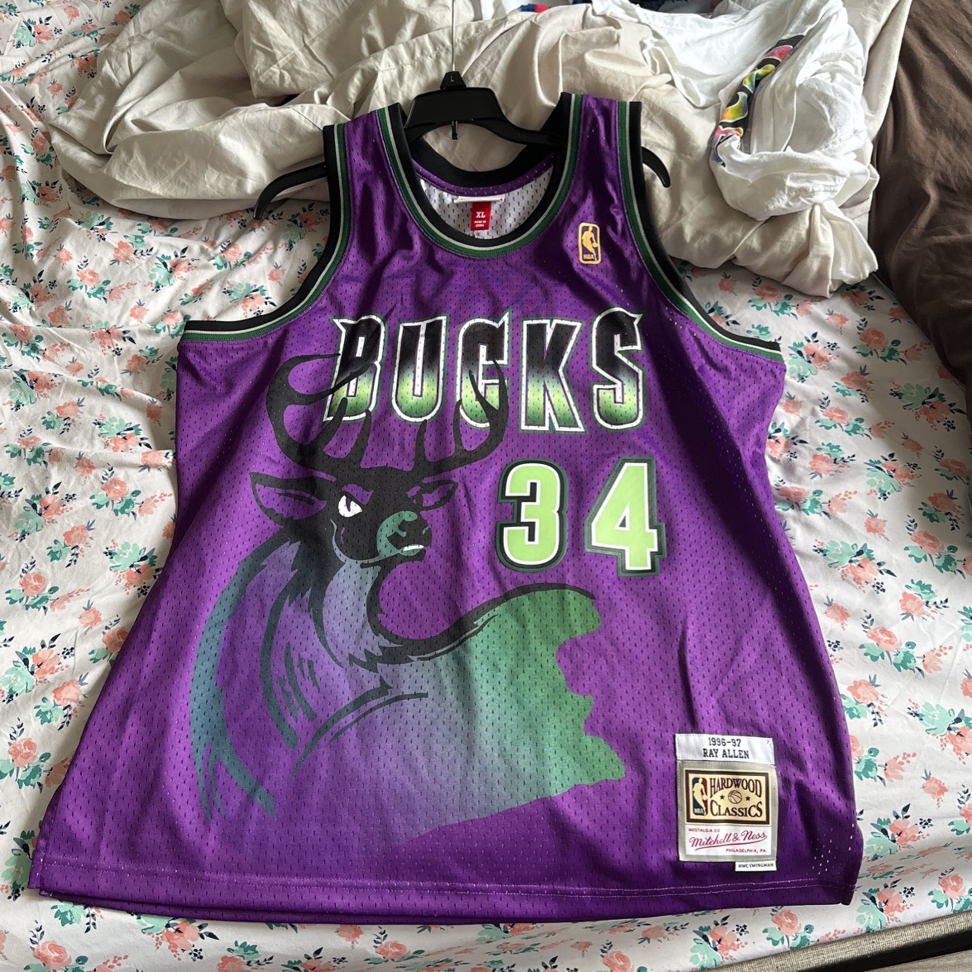 Stitched Ray Allen Bucks Jersey for Sale in Sacramento, CA - OfferUp