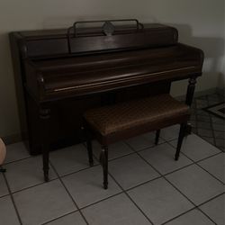 Piano  Wurlitzer FREE