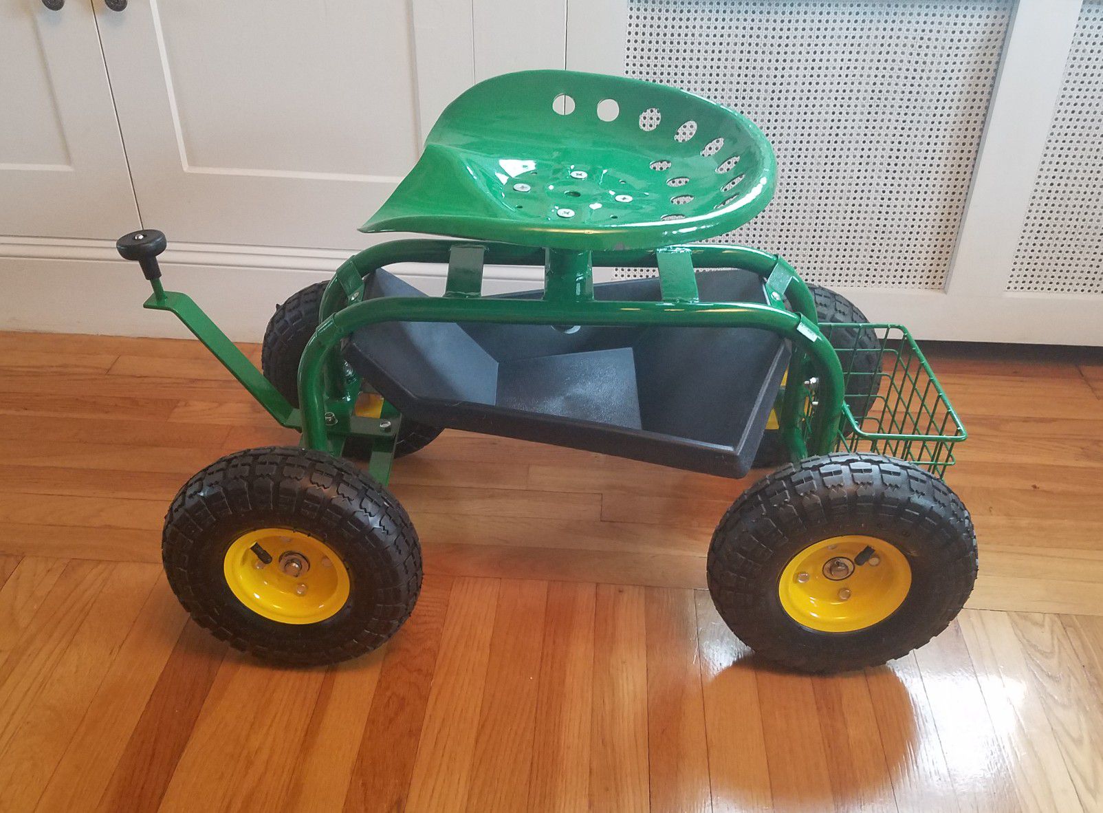 Brand New Garden Tractor Scoot