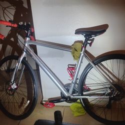 TREK CROSS GRIP COMPETITION 