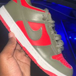 Mystic Red Cargo Khaki
