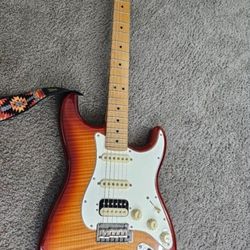 Fender Players Stratocaster HSS Plus Top, Maple Fingerboard, Sienna Sunburst