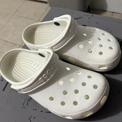crocs man size 5 women size 7 in excellent condition $30 