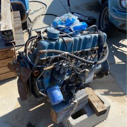 Mustang 6 Cylinder Motor