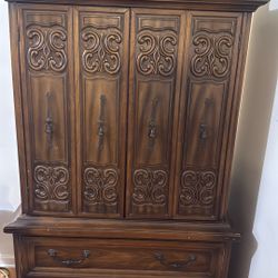 Dresser With Shelves And Drawers