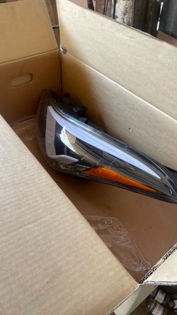 2015 Hyundai Elantra Headlights BRAND NEW