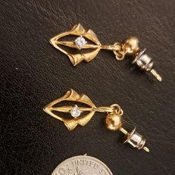 14k yellow gold diamond earrings with platinum backs
