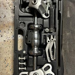 9 Way Slide Hammer Puller Set.