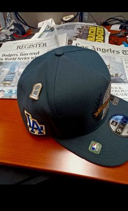  Dodgers World Series Parade New Era Hat Pin