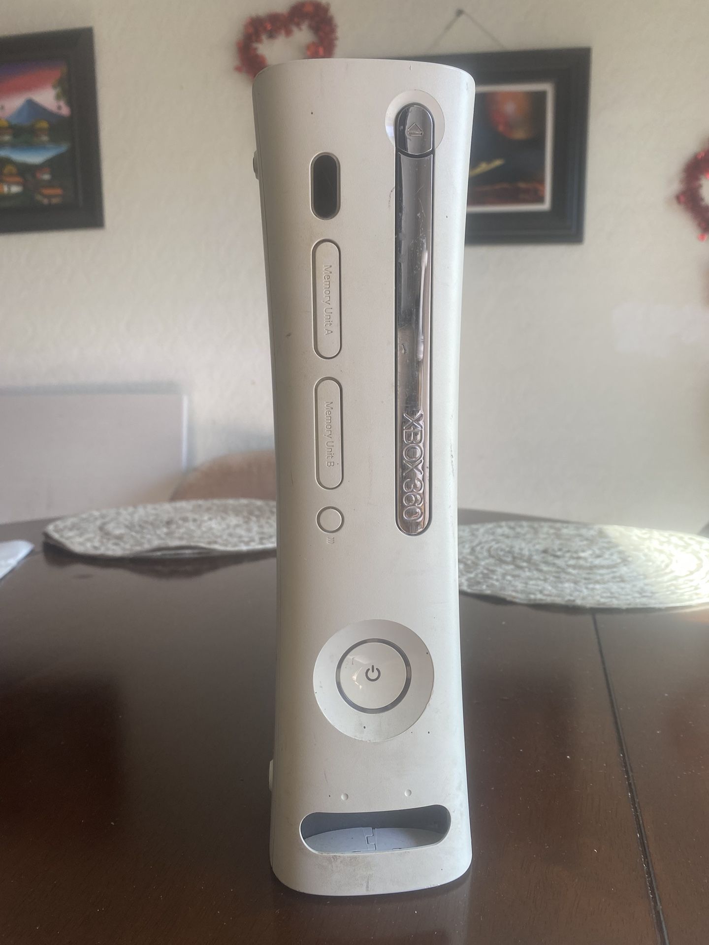 250 Gb Xbox 360 With Power Adapter (no controller)