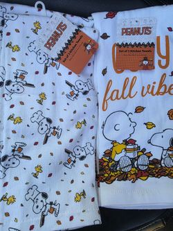 Peanuts Fall Kitchen Towels Set of 2