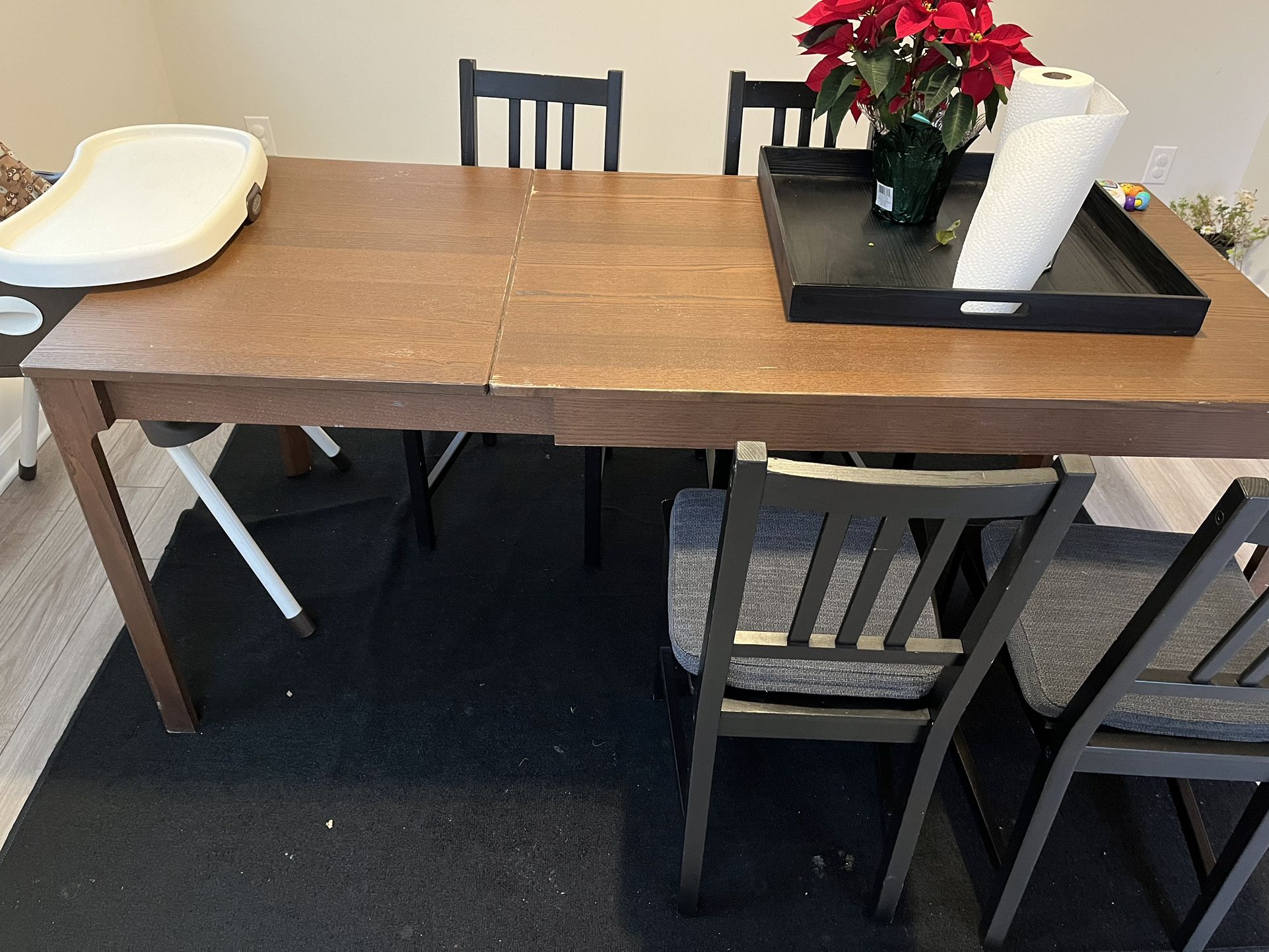 Dinner Table -expandable With Leaf