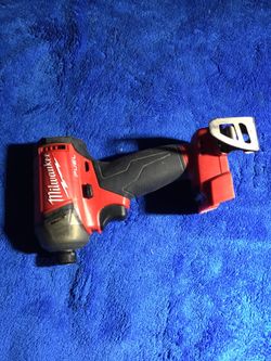 Milwaukee light used FUEL M18 Impacts on-SALE 💥💥💥💥. Only 65 Each this weekend (Sun) Only ☀️☀️☀️👍🏽👍🏽👍🏽