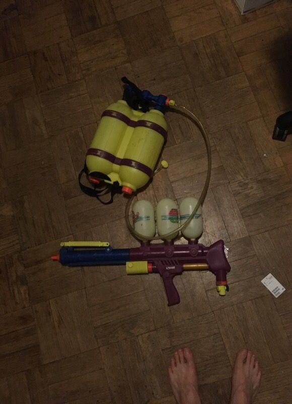 Vintage super soaker 300 with back pack