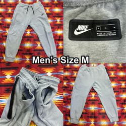 Nike Tech Fleece Joggers Mens Size Medium Gray Sweatpants CU4495-063 Inseam 25”