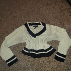 CUTEST White And Black Sweater