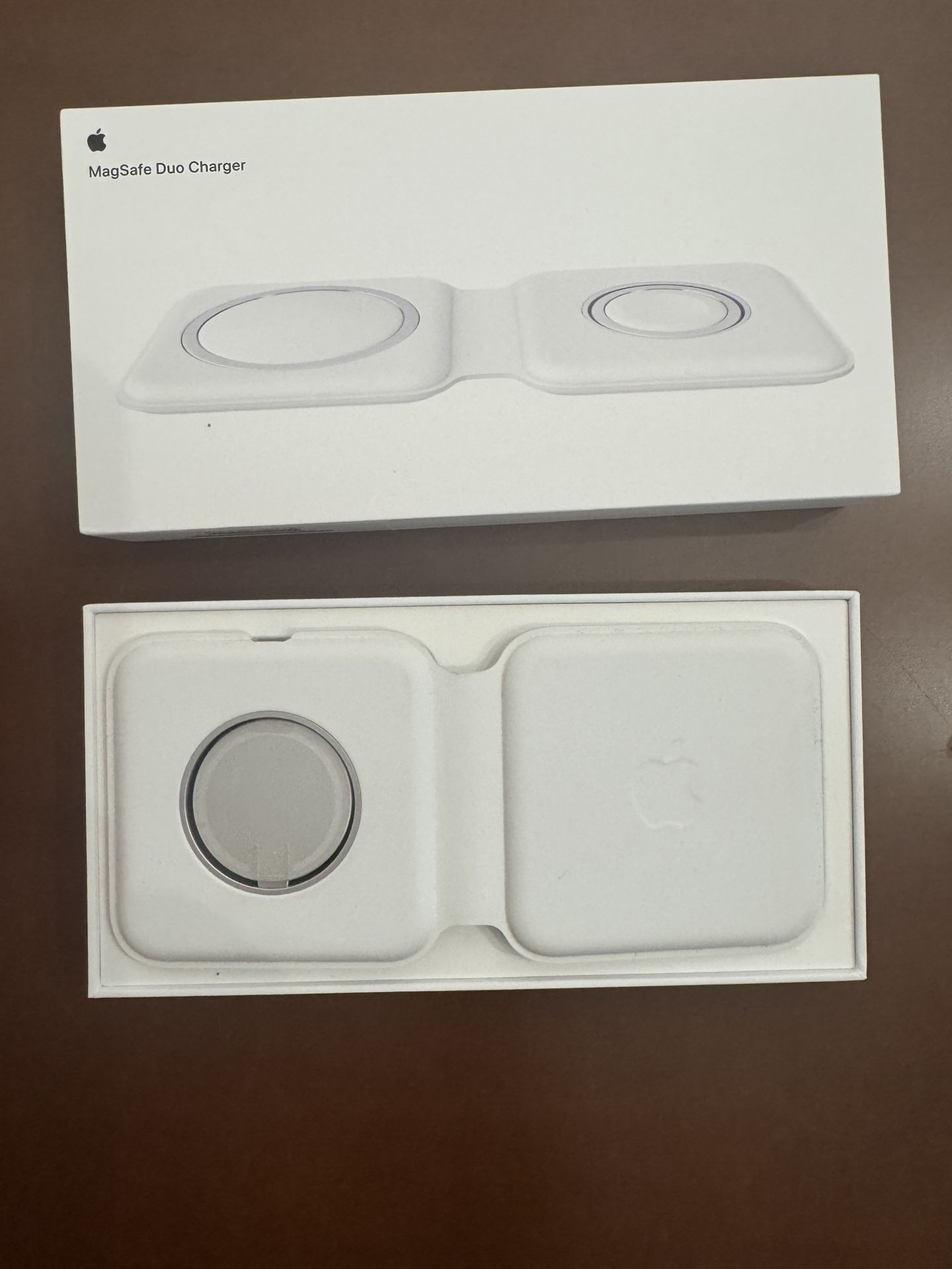 Apple MagSafe Duo Charger