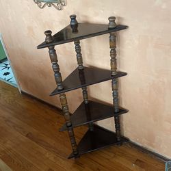 Vintage corner shelves 